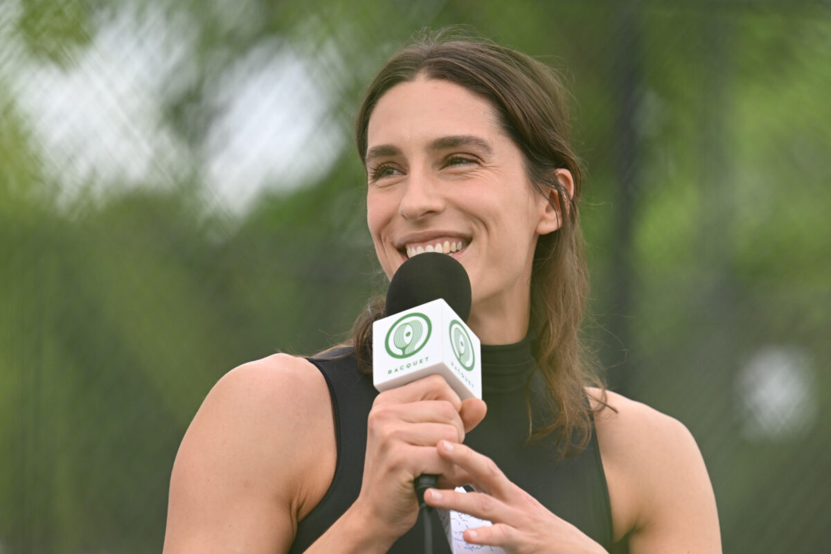 Video Racquet Magazine Happy Hour with Andrea Petkovic – Alize Cornet