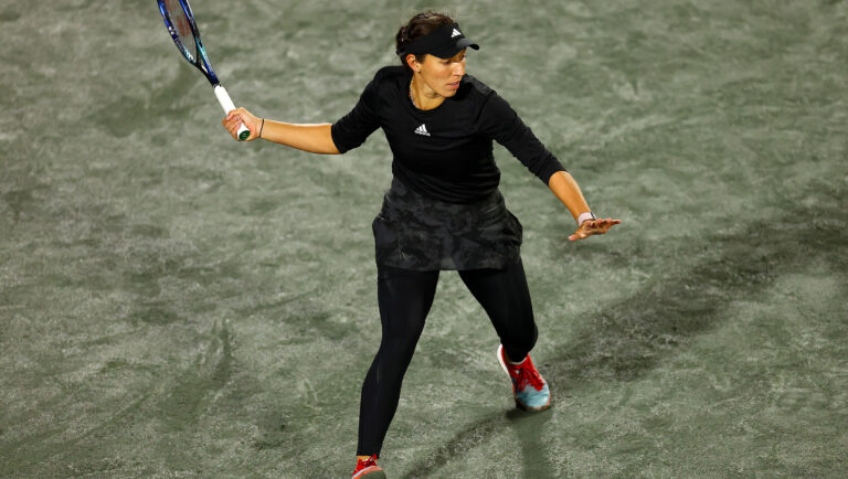 Photos: Jabeur beats Kasatkina, weather on rainy semifinal Saturday