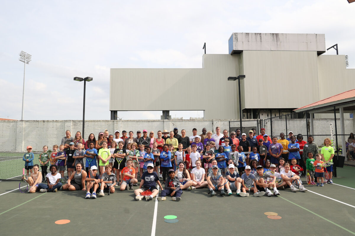 WTA stars join forces with over 60 local kids for annual Tennis in the City clinic