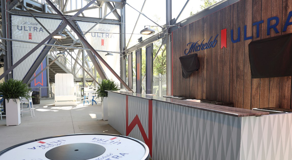 Michelob Ultra Lounge