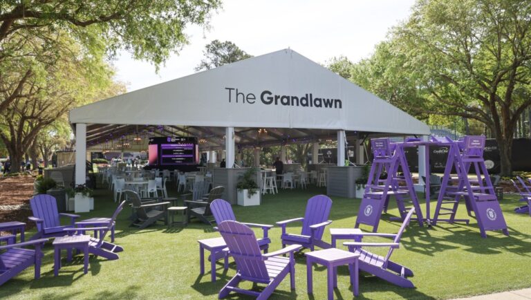 Charleston Collective (Grand Lawn Bar)