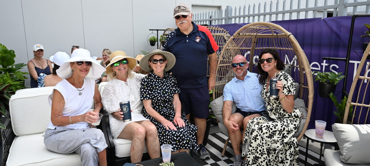 Coastline Lounge Bar