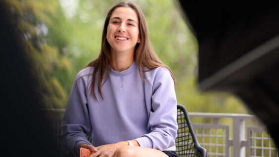 ’22 Champ Belinda Bencic Balancing Motherhood, Tour Life