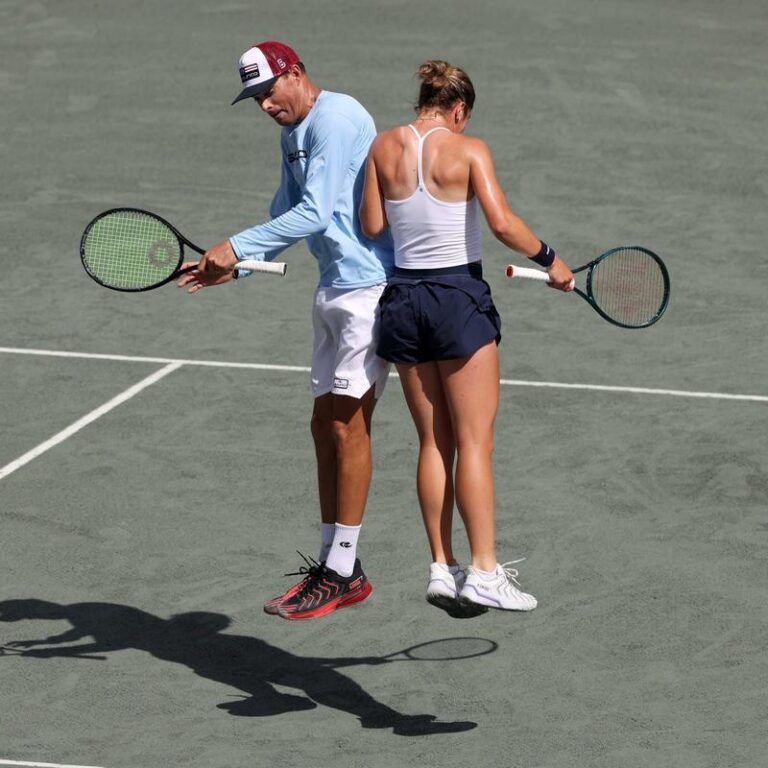 Photos: Bryan Brothers Mixed Doubles Exhibition
