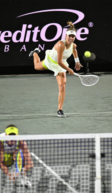 Eleventh Hour Bondar/Frech Pairing Aims for #COCO26 Doubles Crown